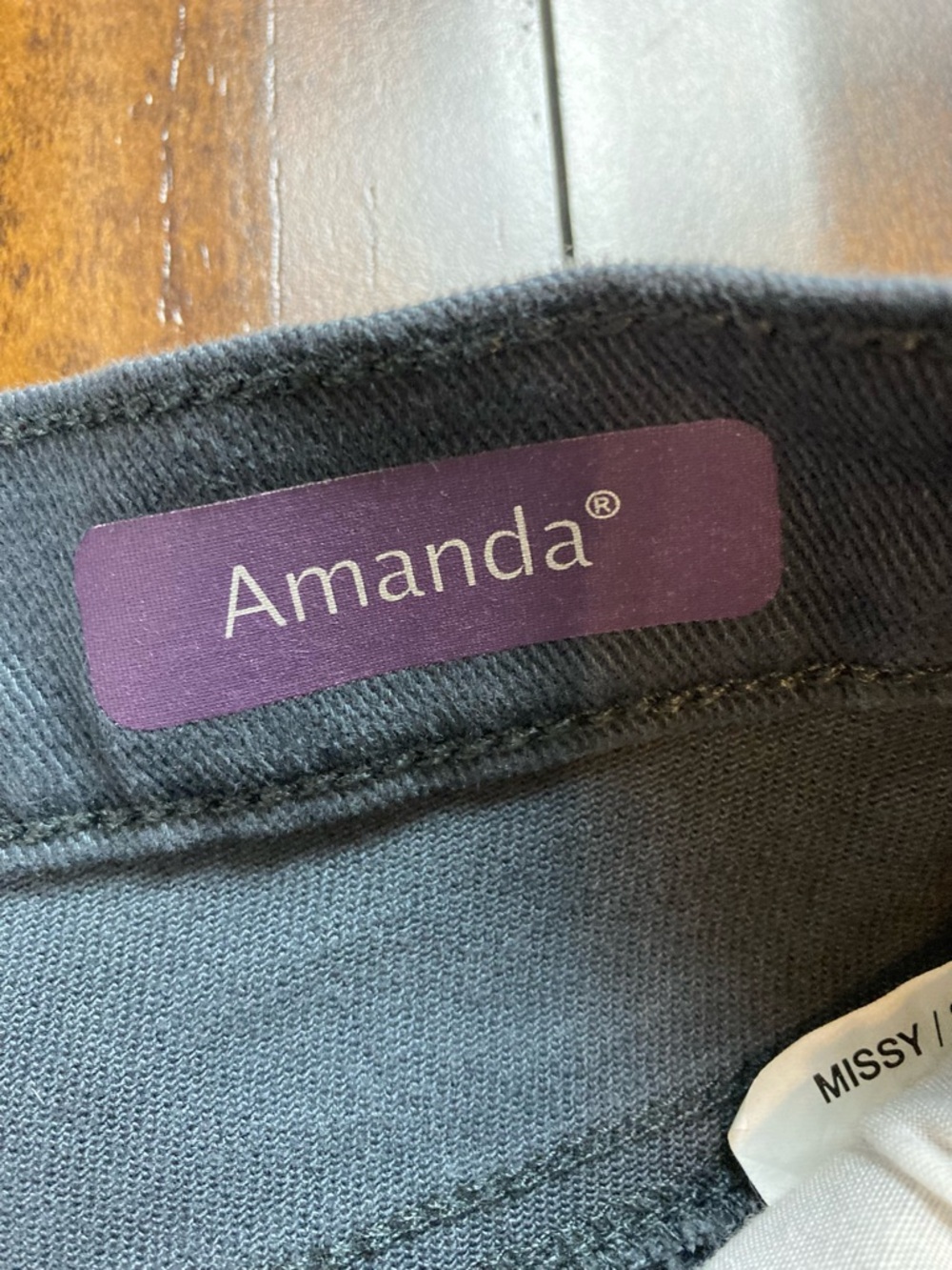 GLORIA VANDERBILT Women’s Amanda Jeans Charcoal Gray Straight Leg Size 8 Short - Picture 6 of 13